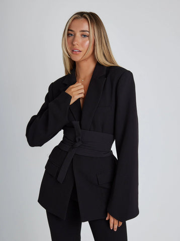 Luca | Stylish Belted Blazer